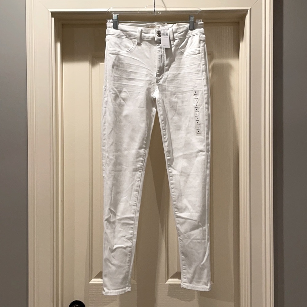 American Eagle. Hi-rise Jegging. White. Size 6.